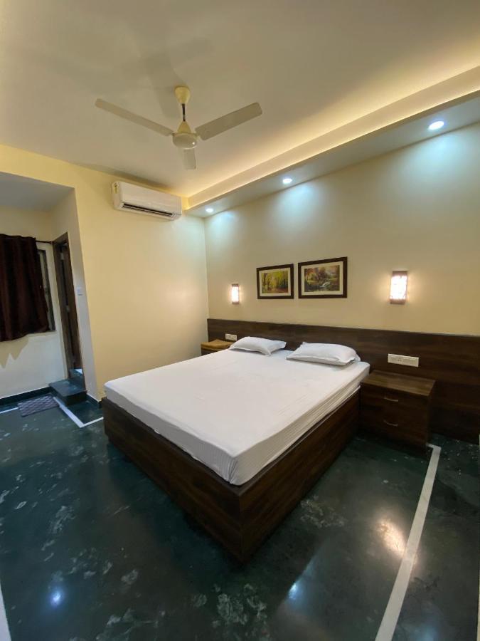 Shivam Hotel